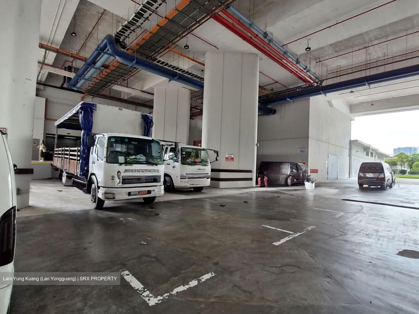 The Furniture Mall (D22), Factory #593495721